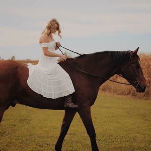 Meet your Posher, Madeline